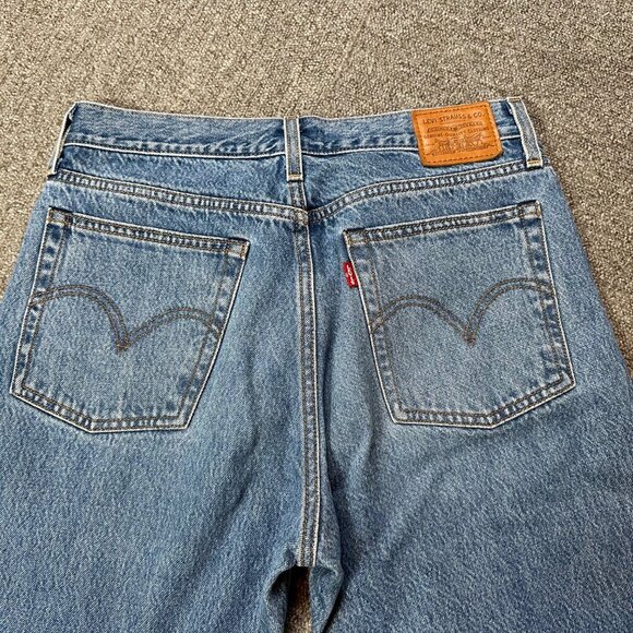 Levi's Medium Wash Distressed Wedgie Raw Hem Denim Jeans Women's Size 29 - Picture 6 of 6